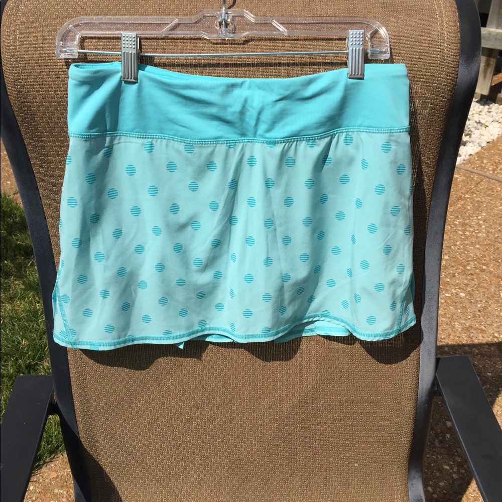 COPY - Lululemon blue polka dot Pace Setter Skirt…